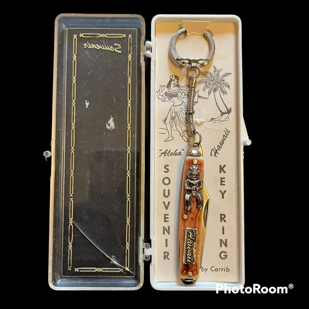 VTG Hawaiian Souvenir Key Chain With Tiki